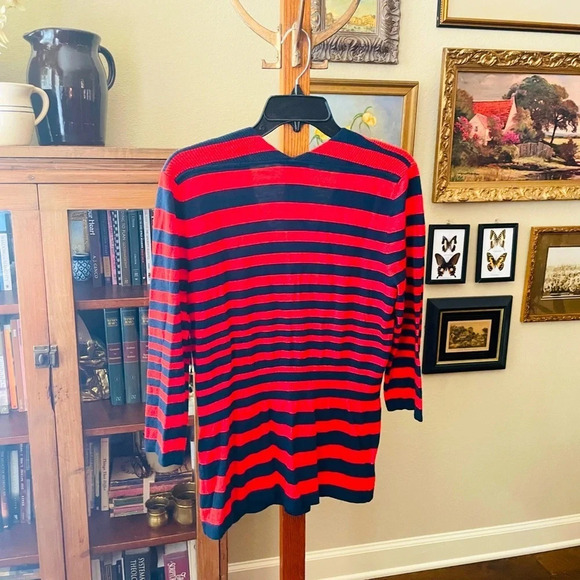 Ann Taylor women’s sweater, v-neck, 3/4 sleeve, elastic waist SZ XL navy red - Picture 4 of 6